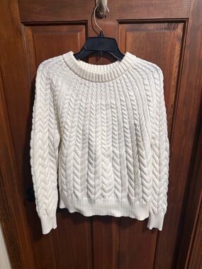 Ann Taylor Weekend Chunky Cable Knit Sweater size M